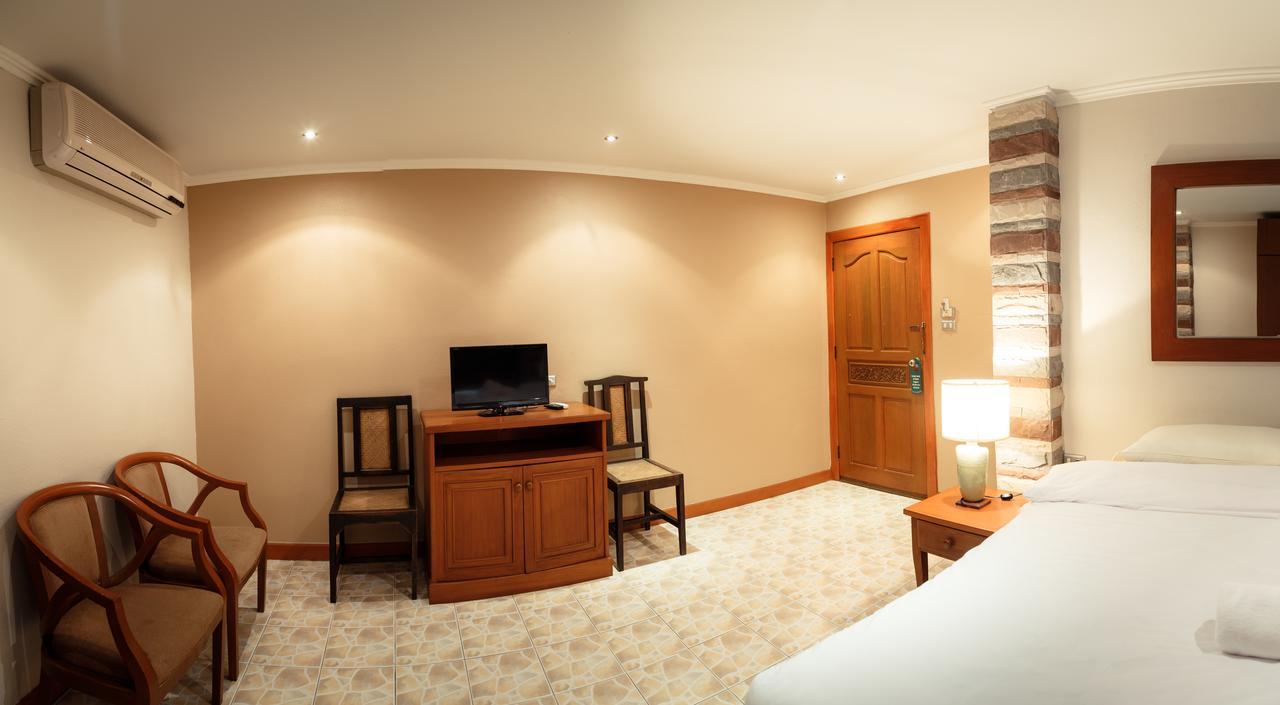 Avenue Beach Hotel Csomtien-part Kültér fotó