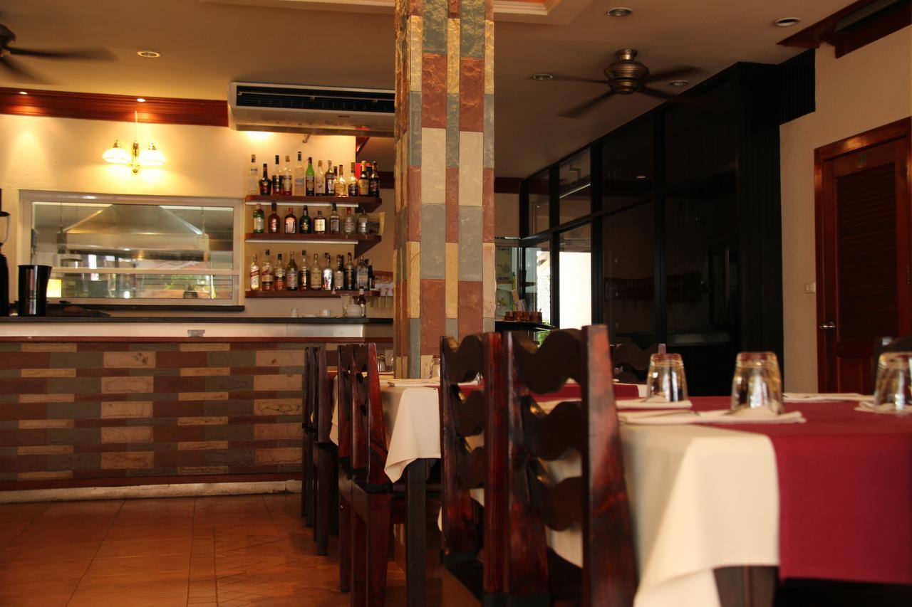 Avenue Beach Hotel Csomtien-part Kültér fotó