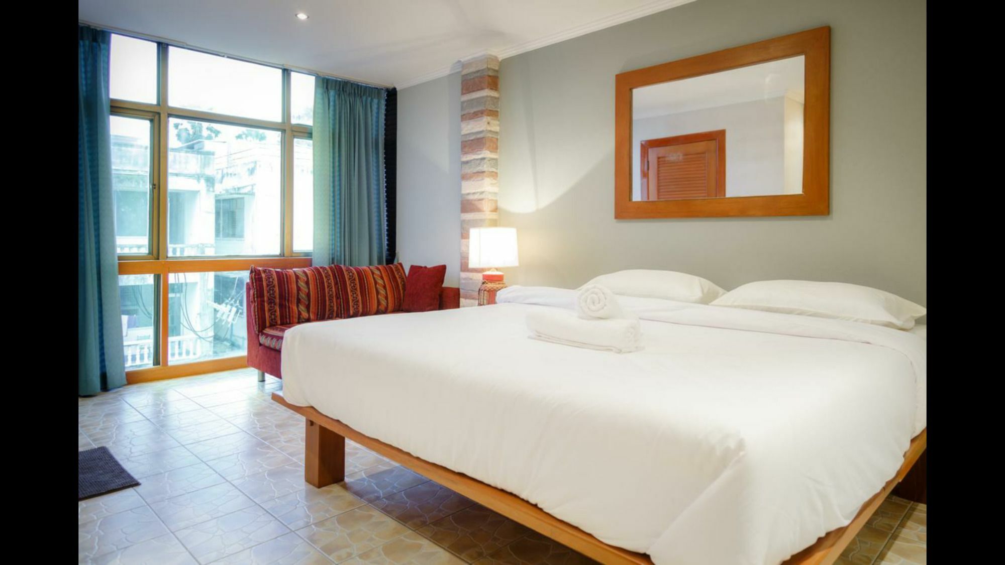 Avenue Beach Hotel Csomtien-part Kültér fotó